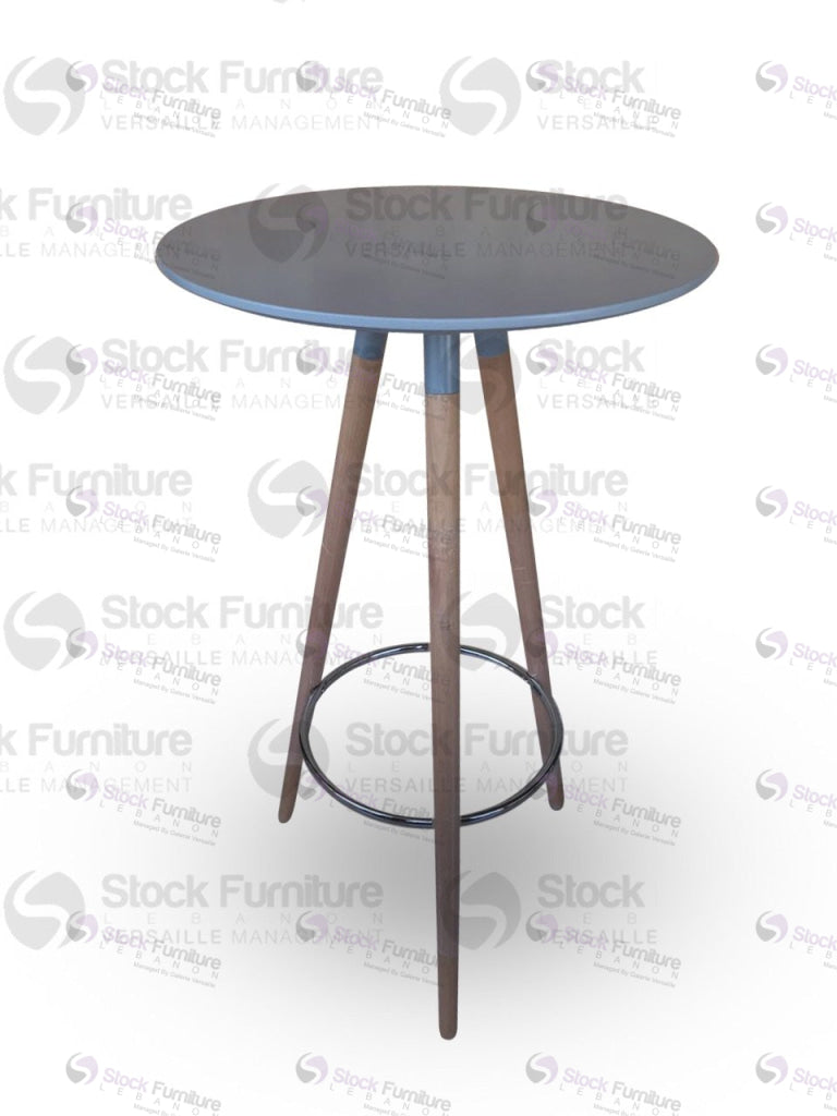 Rusty Table - Stock Furniture Lebanon - تسوق مفروشات في لبنان