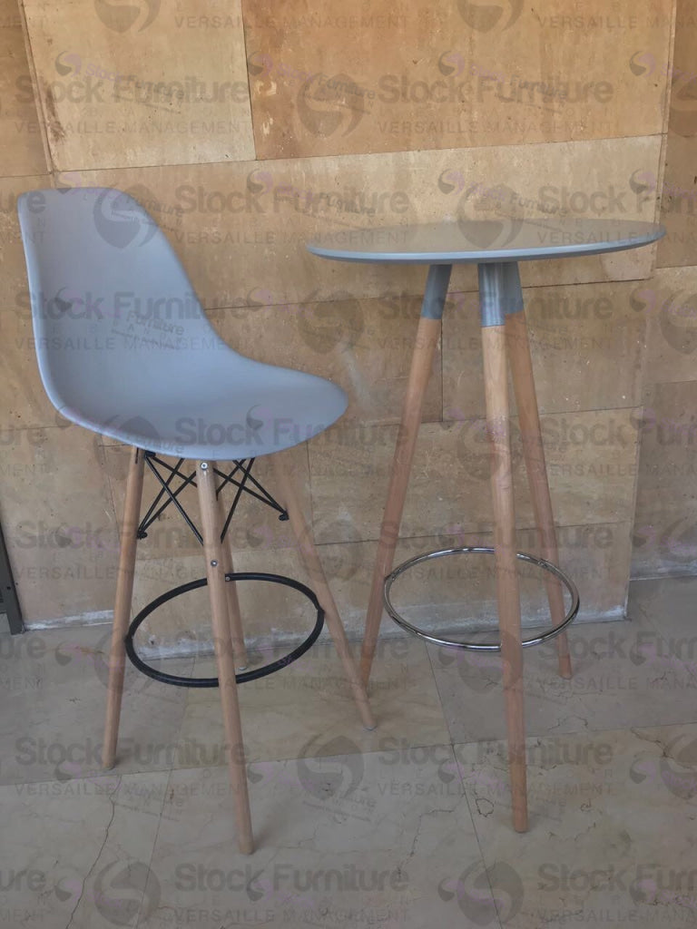 Rusty Table - Stock Furniture Lebanon - تسوق مفروشات في لبنان