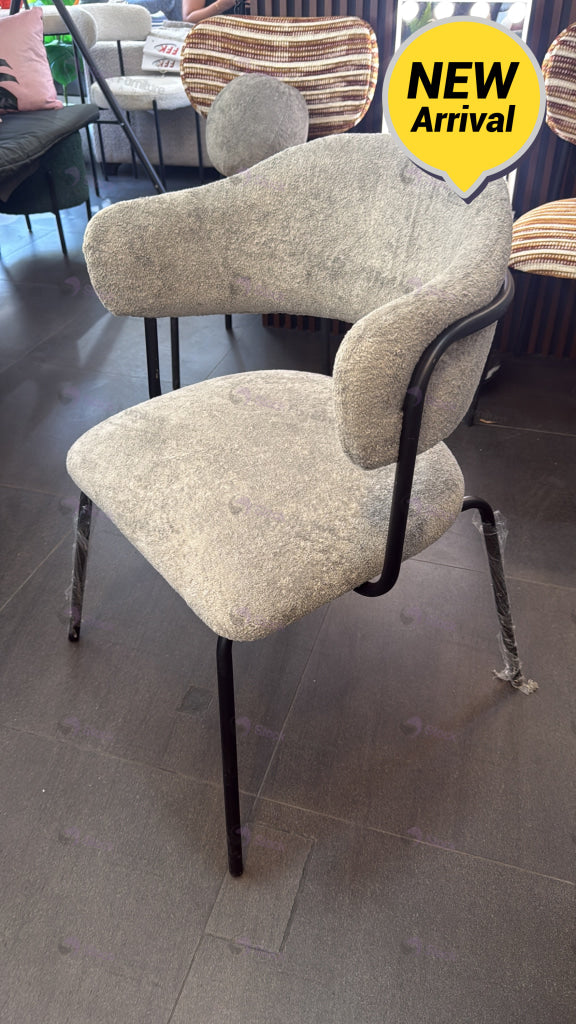 Ury FF4 Grey Fabric with Black Metal Legs